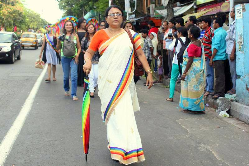 The mother of a transgender person walks in Kolkata Pride 2013 (Photo by Kaustav Manna)