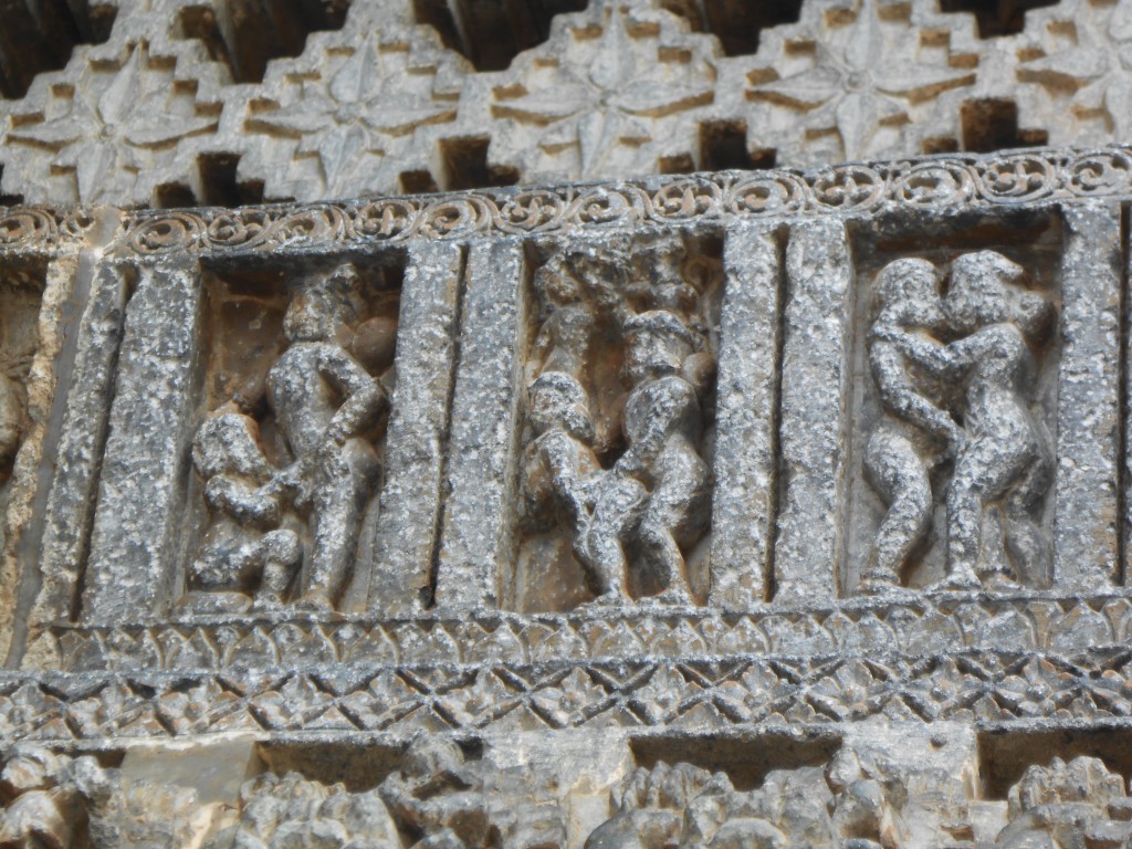 Sculpture on the wall of a temple in Haleebidu