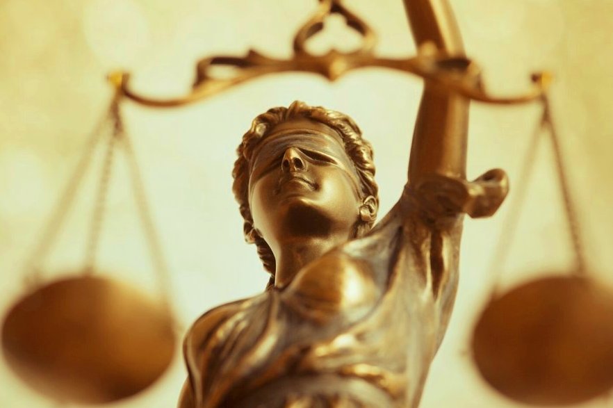 lady-liberty-scales-of-justice