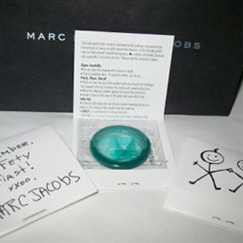 Marc-Jacobs-Condom_photo-ebay