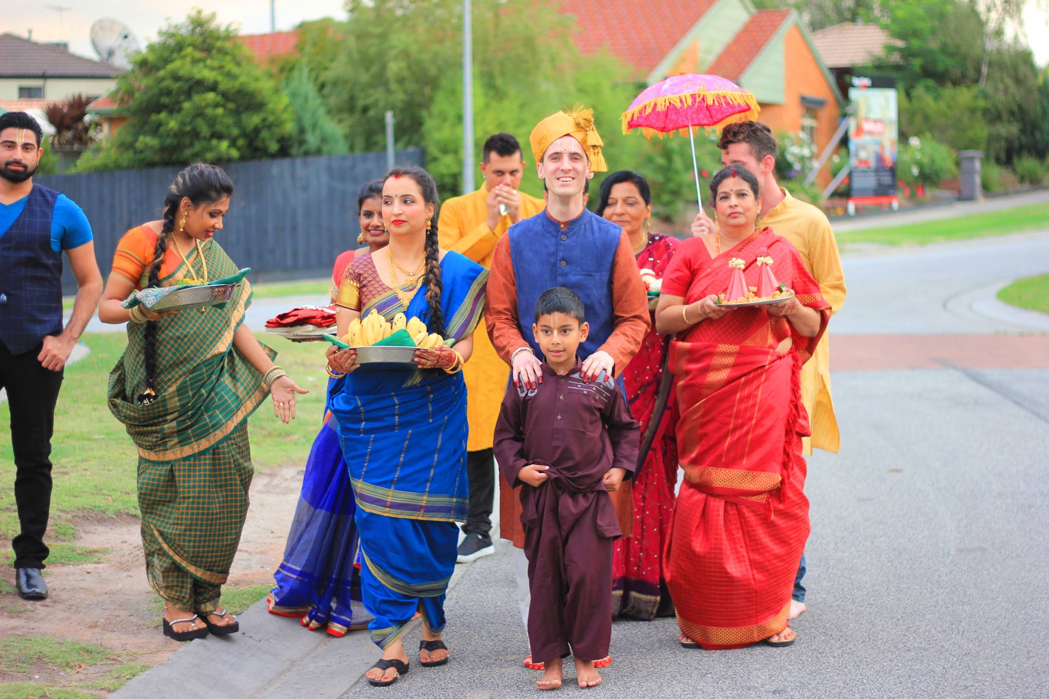 The engagement ceremony started with a short procession of John McCane coming to Salaphaty Rao's home with his party carrying sweets, bettle leaf, fruits, coconut, garlands which are collectively known as ‘seer’ or gifts. 