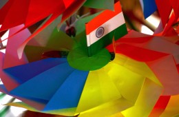 चुनाव की रंगारंग सरगर्मी में समलैंगिक अधिकारों की दखल?