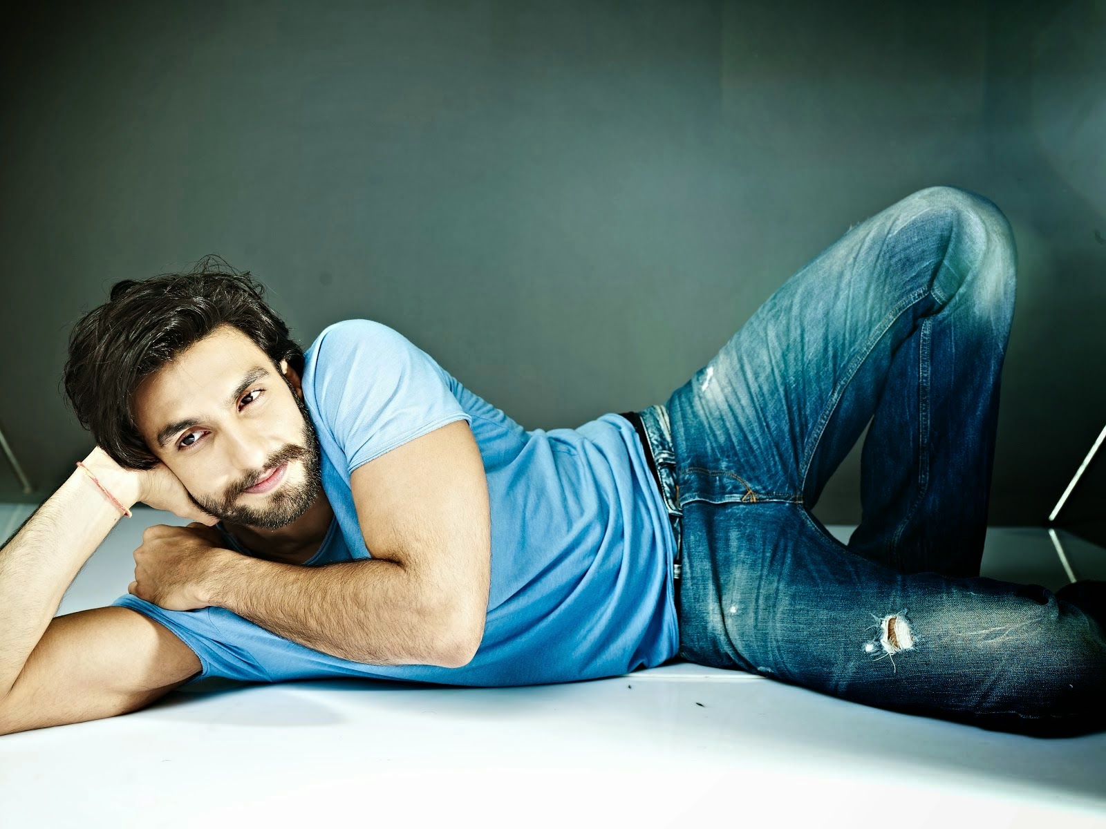 1600px x 1200px - 18 Reasons Why Ranveer Singh is MAN CANDY For Gay Men - Gaylaxy Magazine